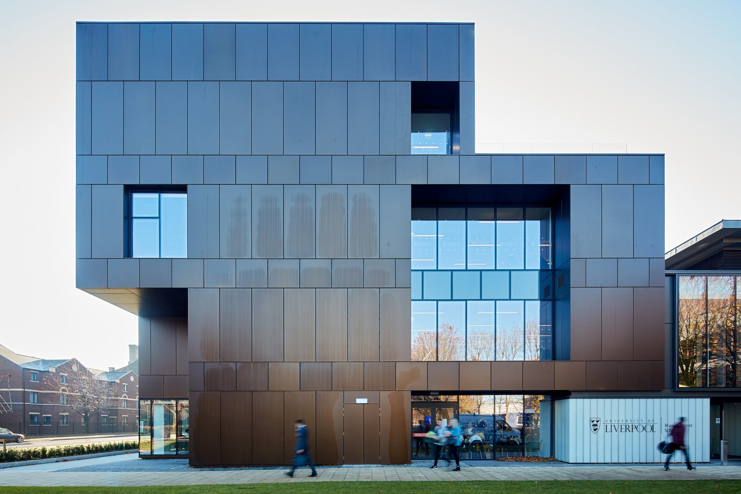 Image of the outside of the Management School building